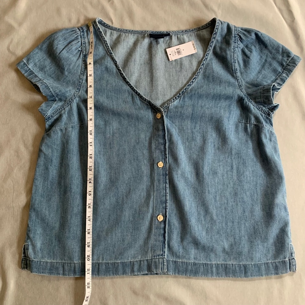 GAP - Picture 4 of 4